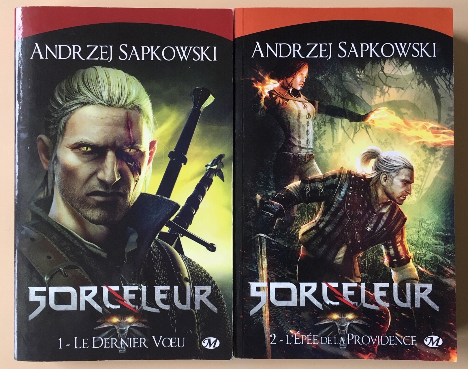 Couvertures des deux premiers tomes de la saga du Sorceleur d'Andrzej Sapkowski, parus chez Milady